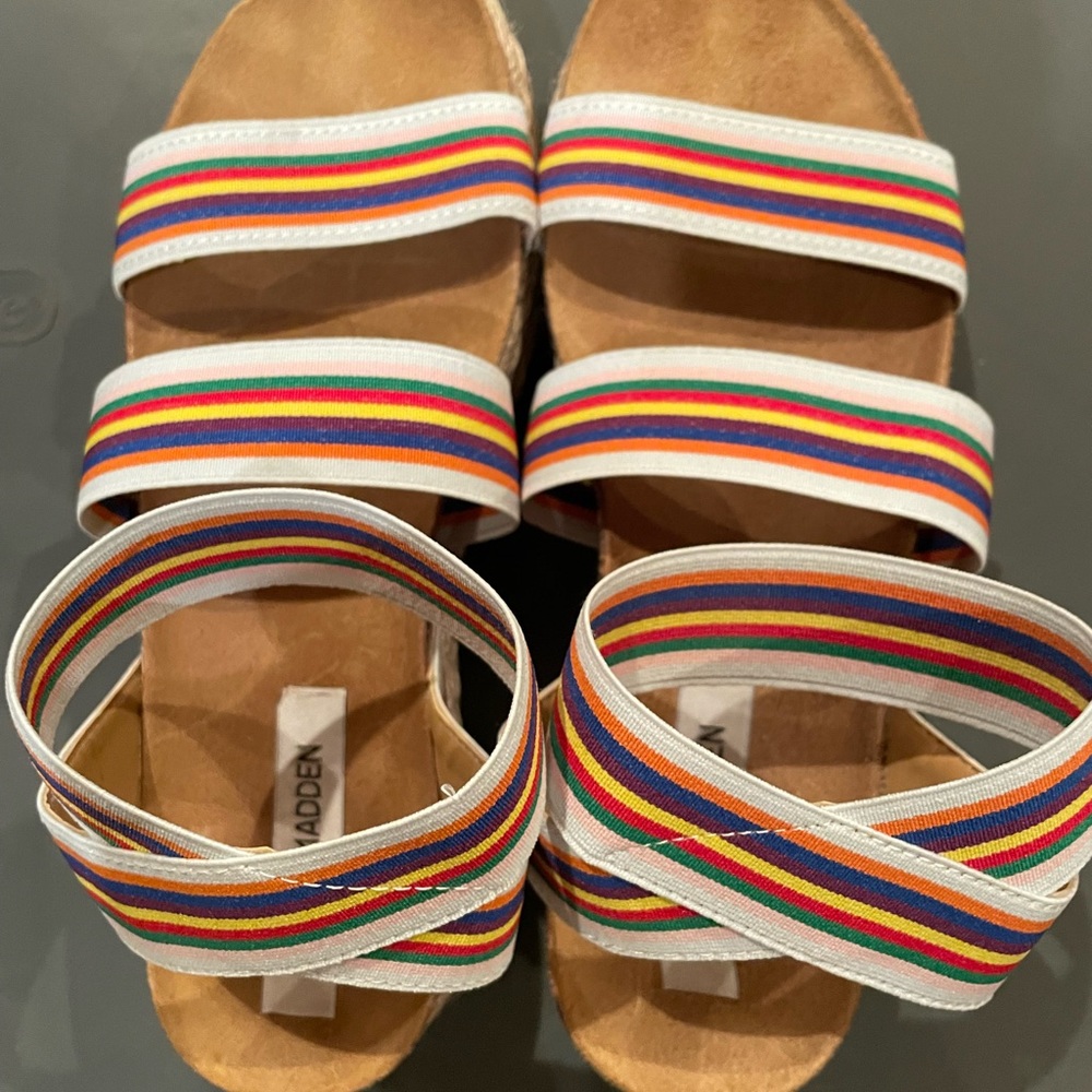 Steve Madden platform sandals